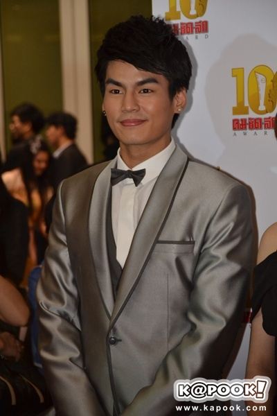 ดาราสาวในชุดราตรี สุดแซ่บ งานคมชัดลึก อวอร์ด ครั้งที่ 10