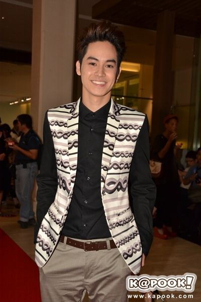 ดาราสาวในชุดราตรี สุดแซ่บ งานคมชัดลึก อวอร์ด ครั้งที่ 10