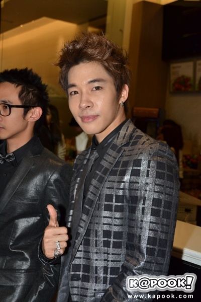 ดาราสาวในชุดราตรี สุดแซ่บ งานคมชัดลึก อวอร์ด ครั้งที่ 10