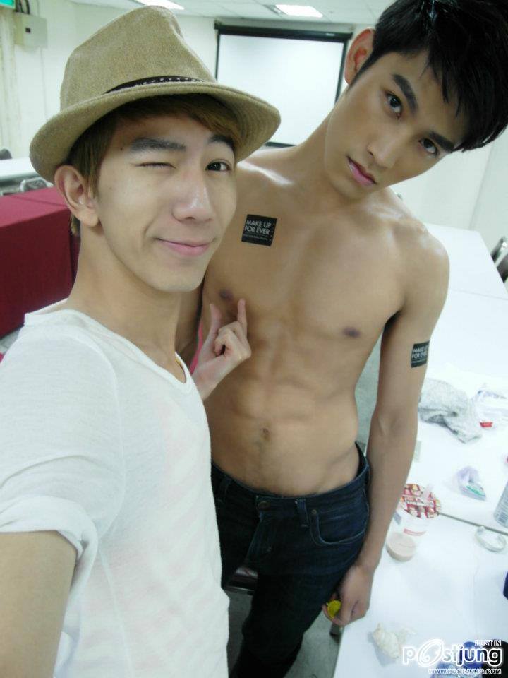 ตี๋แซ่บอยู่นะ