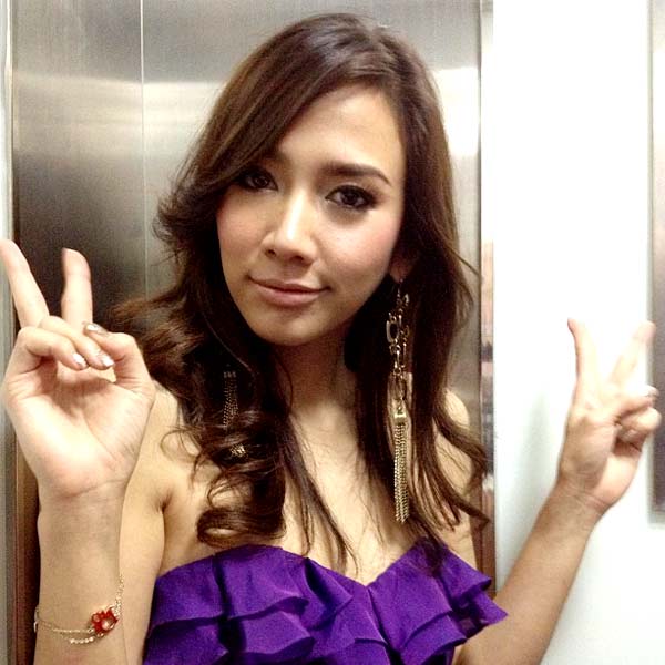 อั้ม พัชารา ไชยเชื้อ