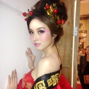 ปอยกับหวานใจคนล่าสุด