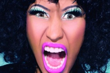 เป็นเรื่อง! ชาวพุทธโวย Nicki Minaj นุ่งบิกินี่แชะภาพกับพระพุทธรูป