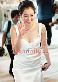 นุ่น วรนุช