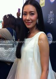 นุ่น วรนุช