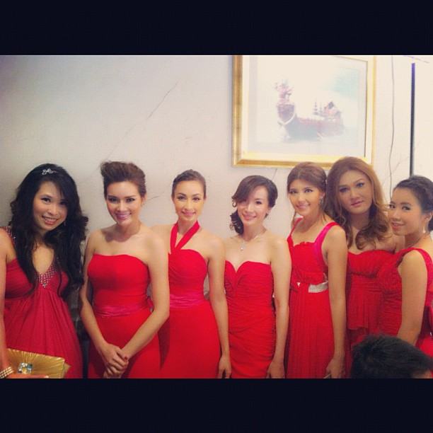 เบลล์ ไชน่าดอลล์ ควง นนท์ พัฑฒิ เข้าพิธีแต่งงาน