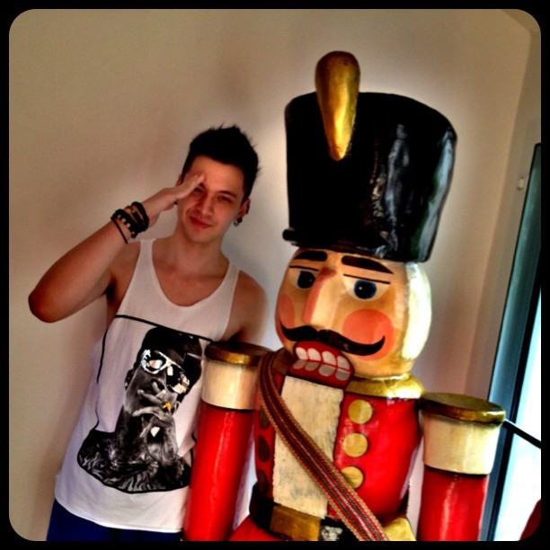 หล่อโฮก! อินดี้ อินทัช ลูกชายฮันนี่-บี๋ ประเดิมละคร มาดามดัน