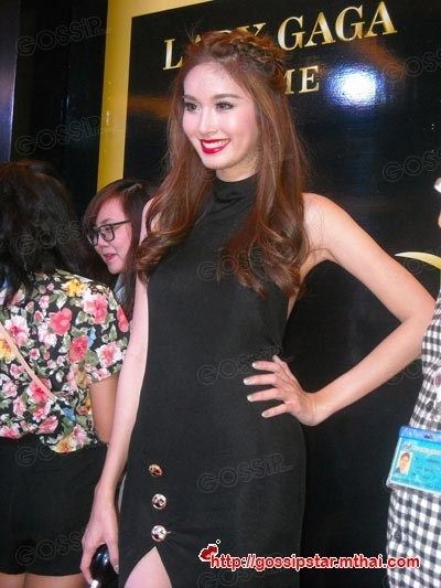 ปอย ตรีชฎา