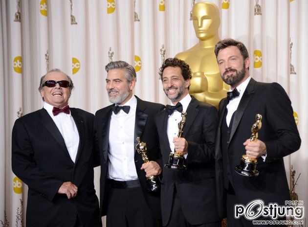ผู้คว้ารางวัล Oscars 2013