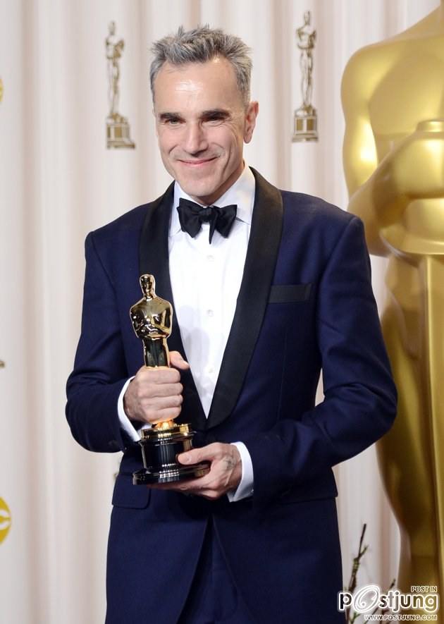 ผู้คว้ารางวัล Oscars 2013