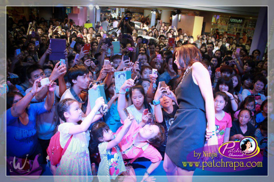 สวยเริ่ดดุจนางพญา@TOYOTA CHIANG MAI !!