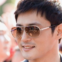 หล่อเข้มเกาหลีไอดอล