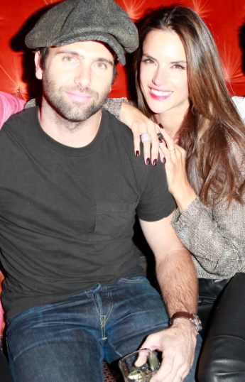 VS Angel Alessandra Ambrosio