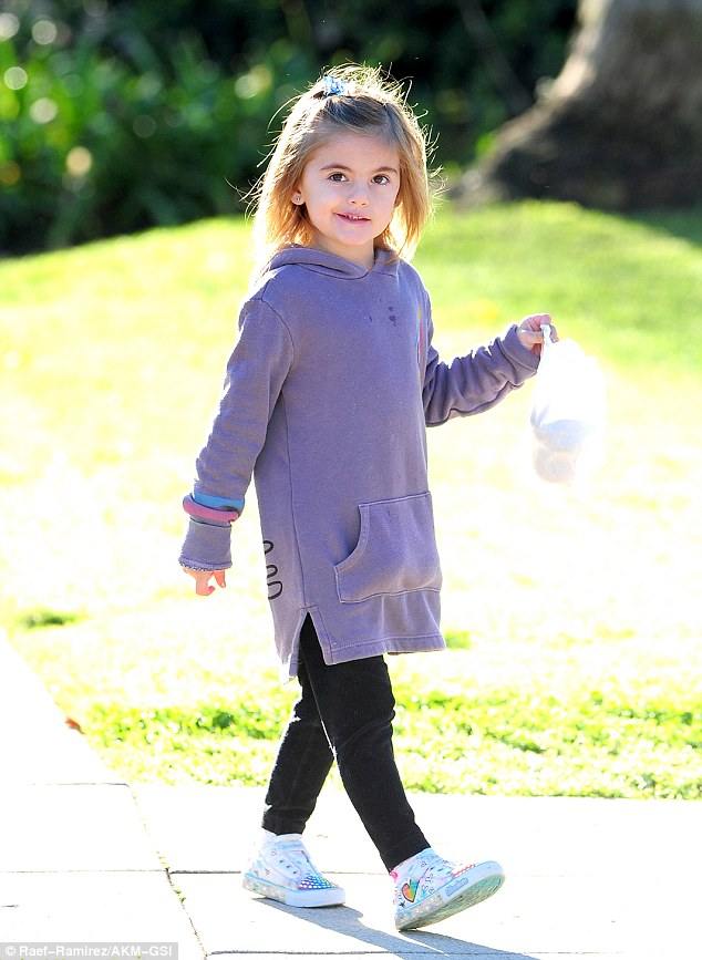 VS Angel Alessandra Ambrosio