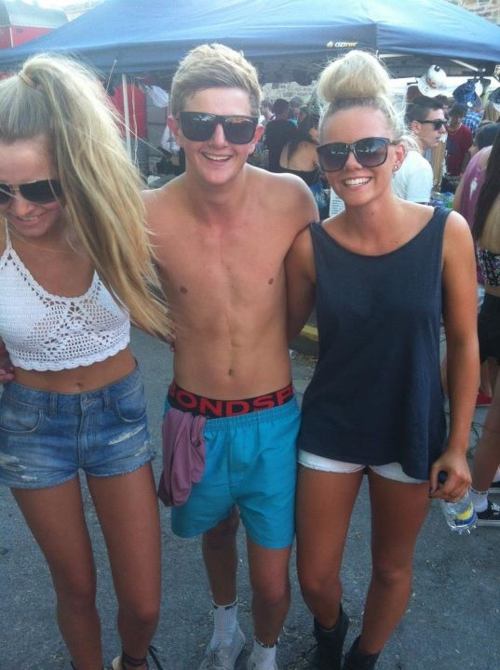 วัยรุ่นฝรั่ง หล่อและสวย มากกก