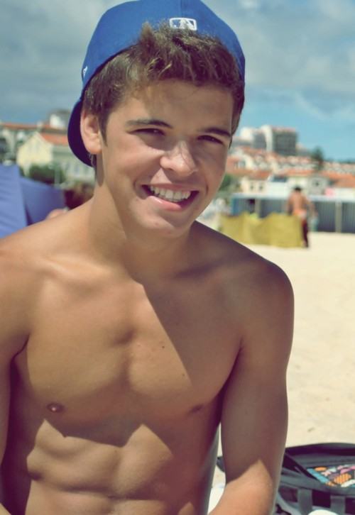 วัยรุ่นฝรั่ง หล่อและสวย มากกก