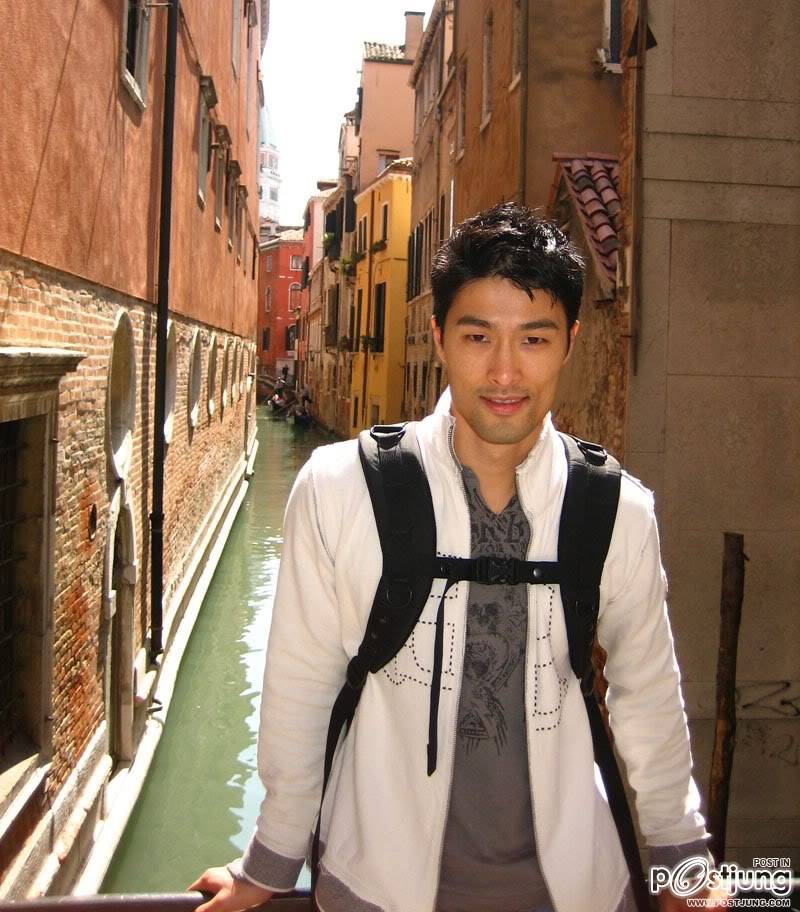 จอนนี่ เหงี๋ยนดาวร้ายหน้าหล่อ/เอา...