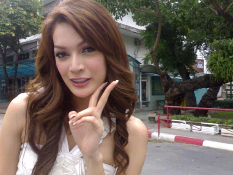 "ฟิล์ม มิสทิฟฟานี่" ฉะ "แจ๊ส" แฉทำไม กระเทยไทย ขายตัวส่งนอก?!