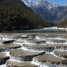 Baishui ลานเเม่น้ำสีขาว ณ ประเทศจีน เเปลกจริงสวยจัง