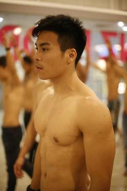 ถอดโชว์เรือนร่าง 140