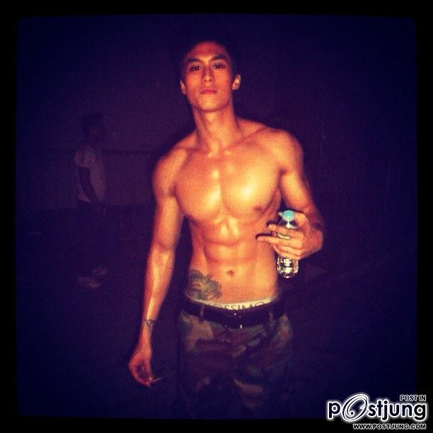 ถอดโชว์เรือนร่าง 140