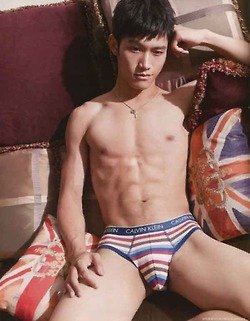 ถอดโชว์เรือนร่าง 140