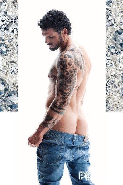 Naked by Paul Reitz : HQ images