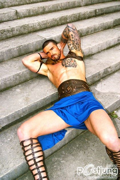 Stuart Reardon by Pablo Chester : HQ images