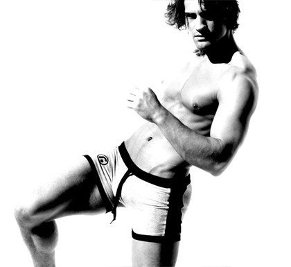 Rufskin : Black and White