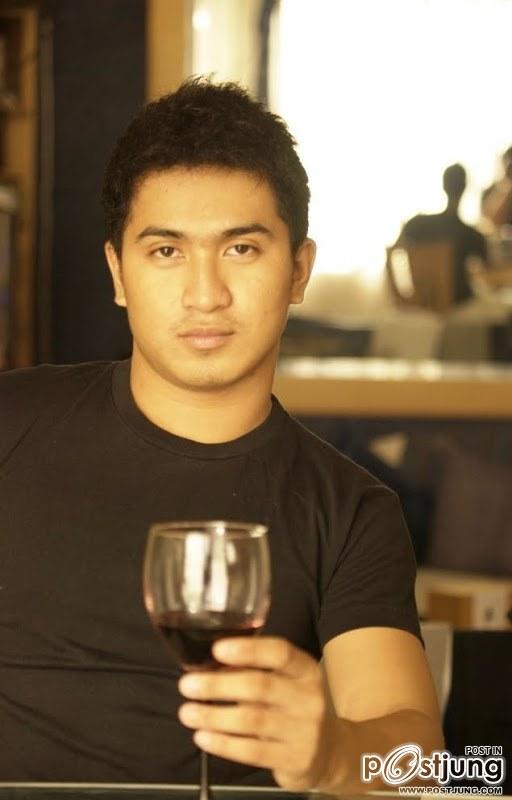 ยิ้มนน่ารักหนุ่มปินอย