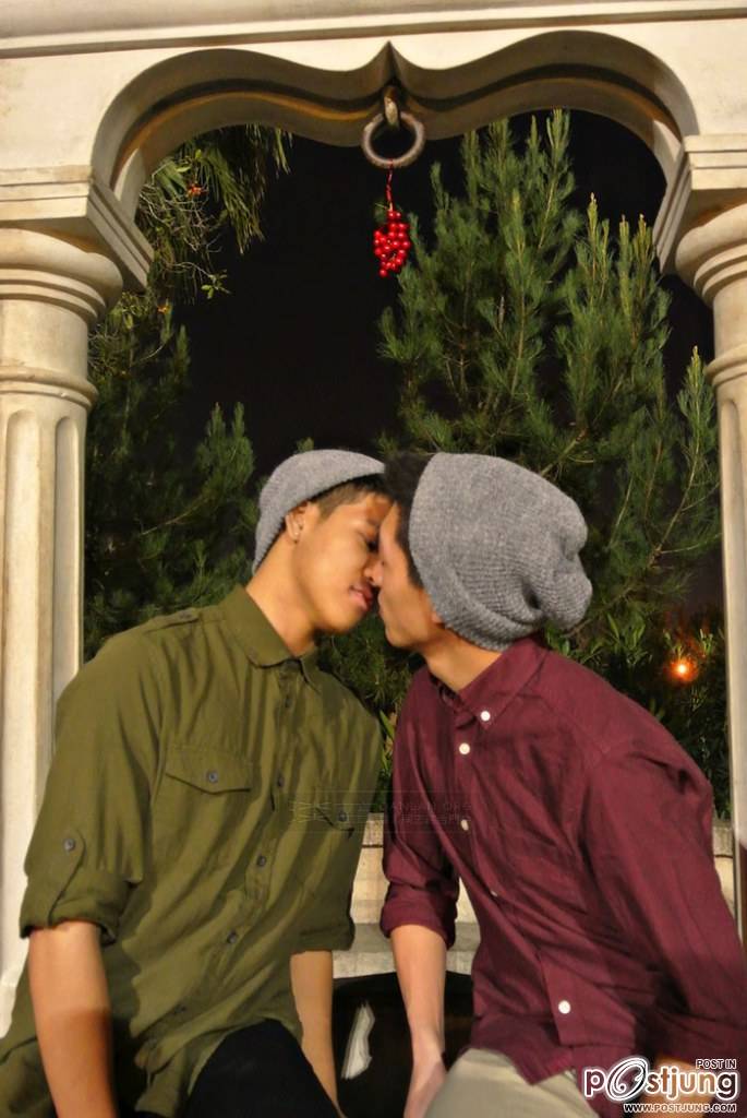 Boys Kissing