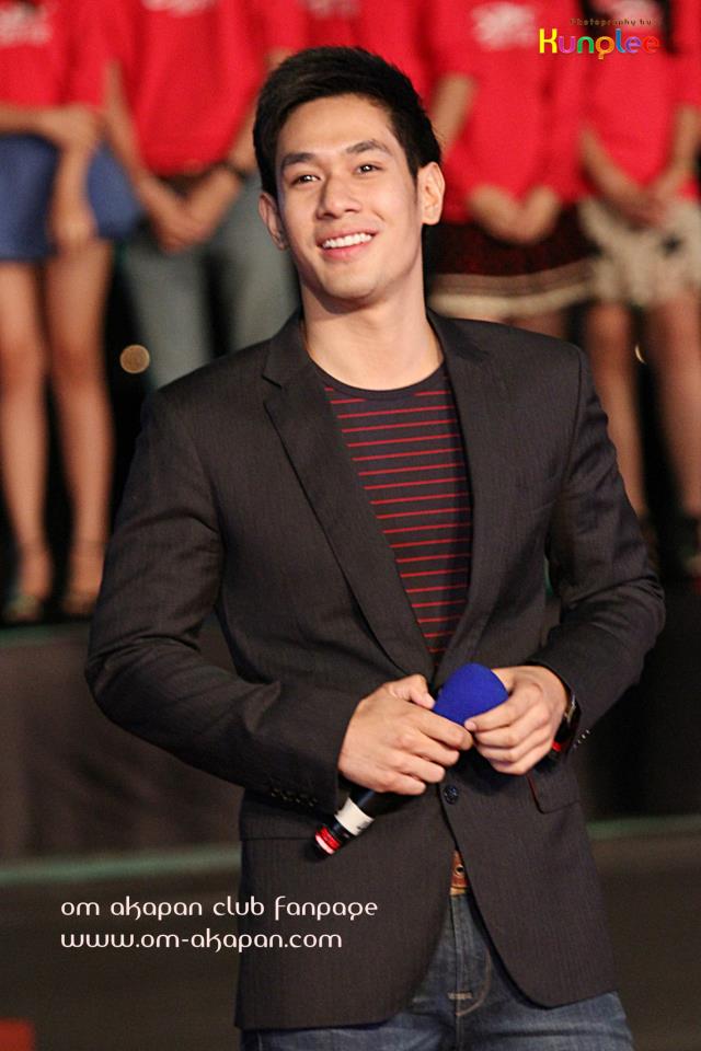 อ๋อม อรรคพันธ์  ใหญ่มาก