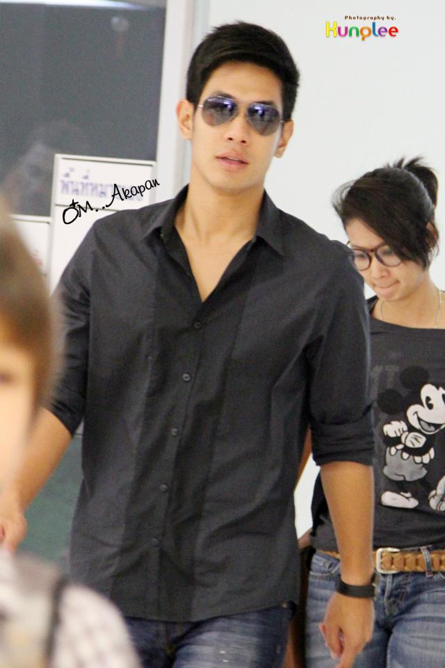 อ๋อม อรรคพันธ์  ใหญ่มาก