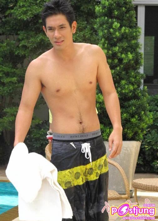 อ๋อม อรรคพันธ์  ใหญ่มาก