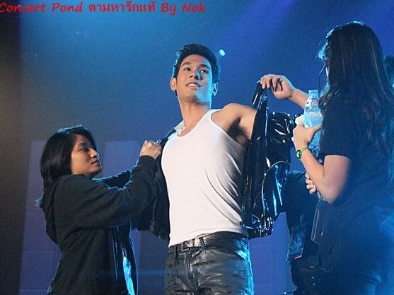 อ๋อม อรรคพันธ์  ใหญ่มาก