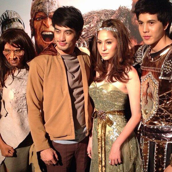 บอย ปกรณ์ กับ ขวัญ อุษามณี ในงานเปิดตัวภาพยนตร์ แจ๊คผู้สยบยักษ์ Jack the Giant Slayer