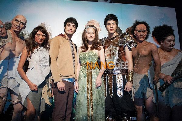 บอย ปกรณ์ กับ ขวัญ อุษามณี ในงานเปิดตัวภาพยนตร์ แจ๊คผู้สยบยักษ์ Jack the Giant Slayer