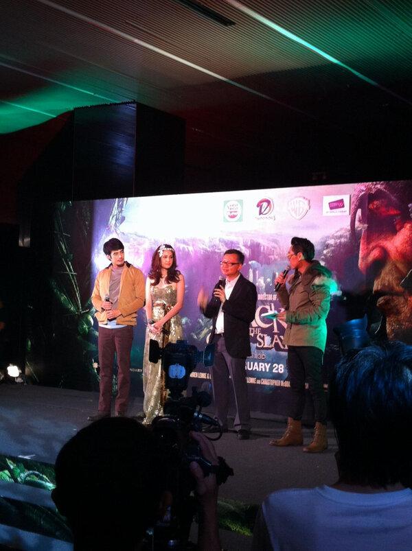 บอย ปกรณ์ กับ ขวัญ อุษามณี ในงานเปิดตัวภาพยนตร์ แจ๊คผู้สยบยักษ์ Jack the Giant Slayer