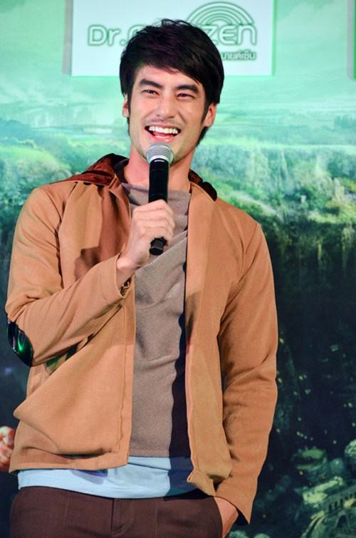 บอย ปกรณ์ กับ ขวัญ อุษามณี ในงานเปิดตัวภาพยนตร์ แจ๊คผู้สยบยักษ์ Jack the Giant Slayer