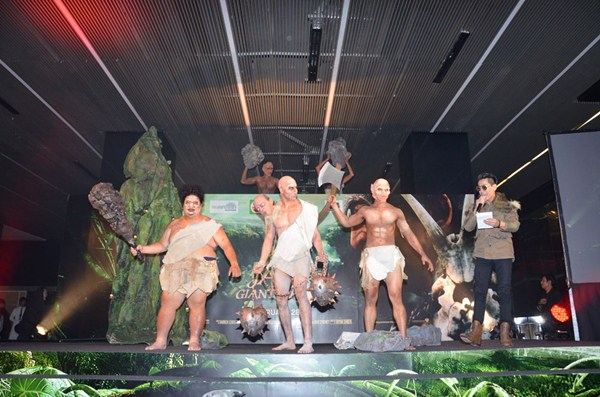 บอย ปกรณ์ กับ ขวัญ อุษามณี ในงานเปิดตัวภาพยนตร์ แจ๊คผู้สยบยักษ์ Jack the Giant Slayer