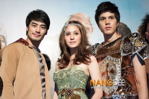 บอย ปกรณ์ กับ ขวัญ อุษามณี ในงานเปิดตัวภาพยนตร์ แจ๊คผู้สยบยักษ์ Jack the Giant Slayer