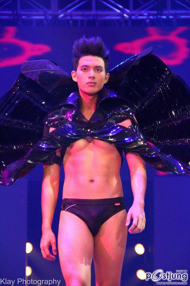 BENCH UNIVERSE: DENIM & UNDERWEAR SHOW 2012