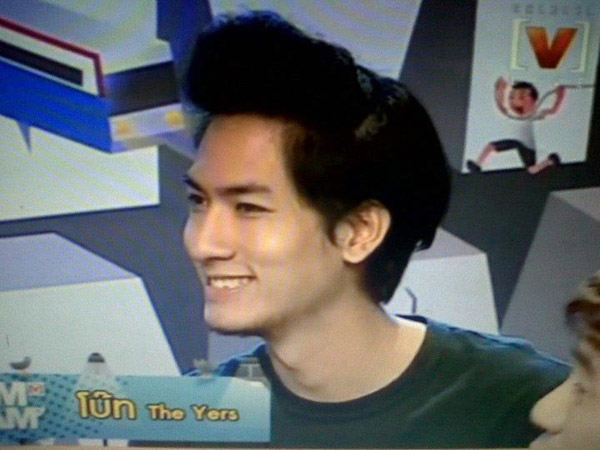 โบ๊ท นิธิศ มือเบสสุดเท่ จากวง THE YERS