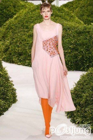 CHRISTIAN DIOR COTURE Spring/Summer 2013