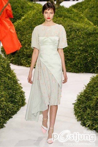 CHRISTIAN DIOR COTURE Spring/Summer 2013