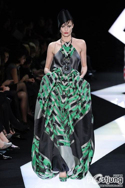 Giorgio Armani Privé Spring/Summer 2013