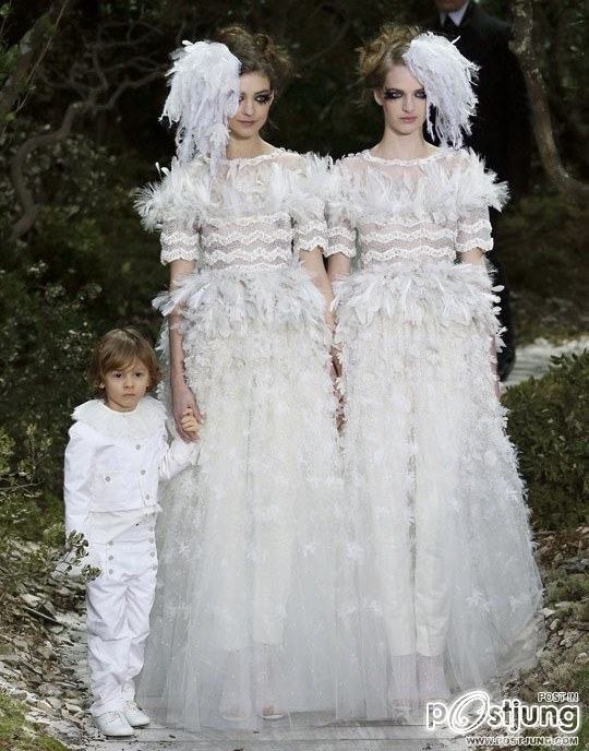 CHANEL COUTURE Spring/Summer 2013