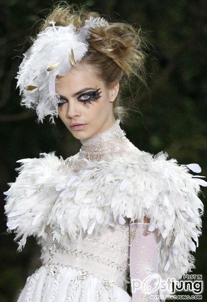 CHANEL COUTURE Spring/Summer 2013