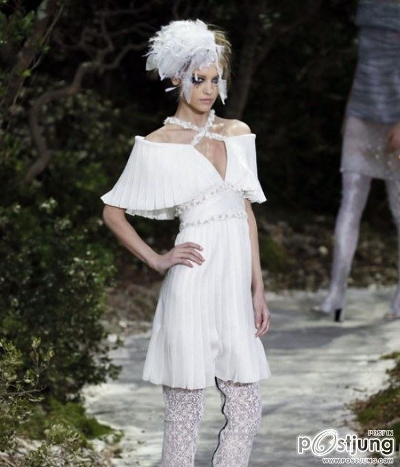 CHANEL COUTURE Spring/Summer 2013