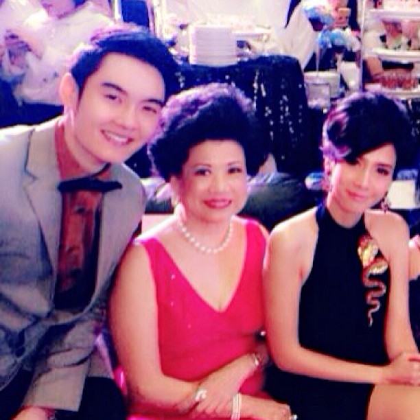 พี่อั้ม โชว์ Accessories สุดหรู มูลค่า 10 ล้าน